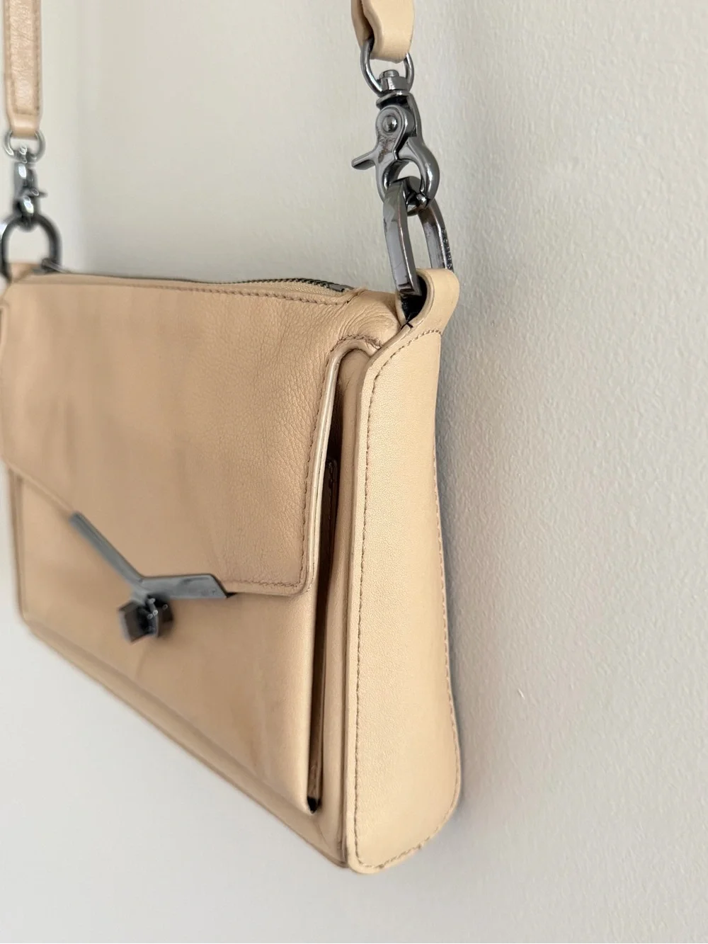 Botkier New York Leather Crossbody Bag Beige‎ Nude Neutral Should Bag Purse